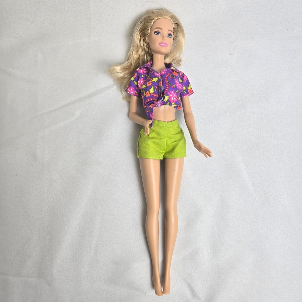 Mattel Barbie Eye Doctor Doll 2015 CMF42